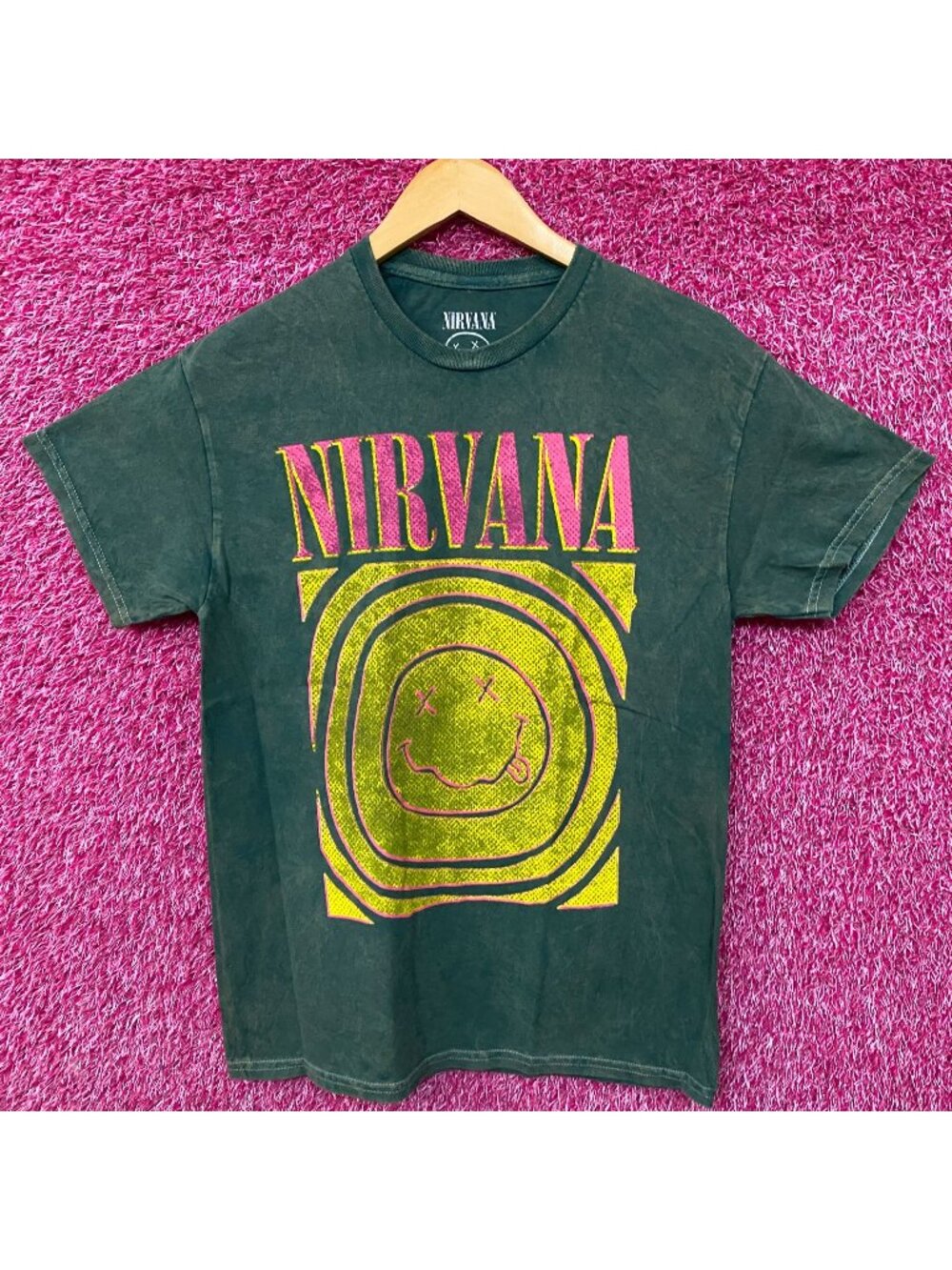 Nirvana Nevermind Tour Smiley Art Grunge Band T-Shirt Medium